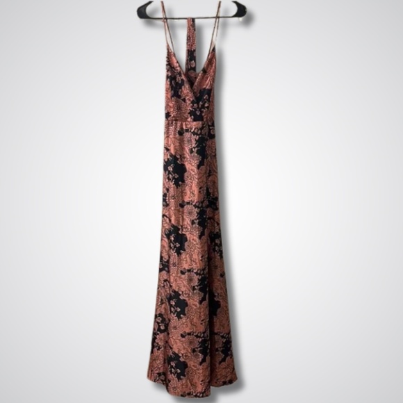 Lulu's Tea Gardens Rusty Rose Floral Print Satin Maxi Dress - NWT - Picture 2 of 5